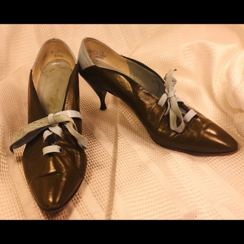 Bullocks Collegienne leather laceup 2”heel vintage